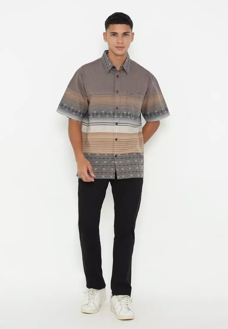 POLICE Kemeja Border Printing Regular Fit Pria