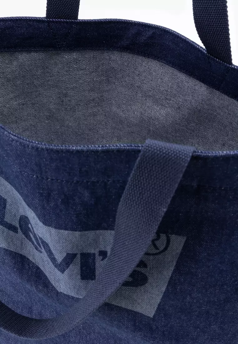 Levi’s® Women’s Batwing Tote (D5443-0008)