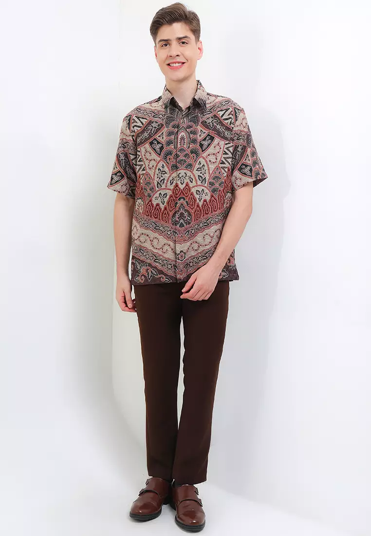 Hem Batik Regular Fit Batik Mega Mendung