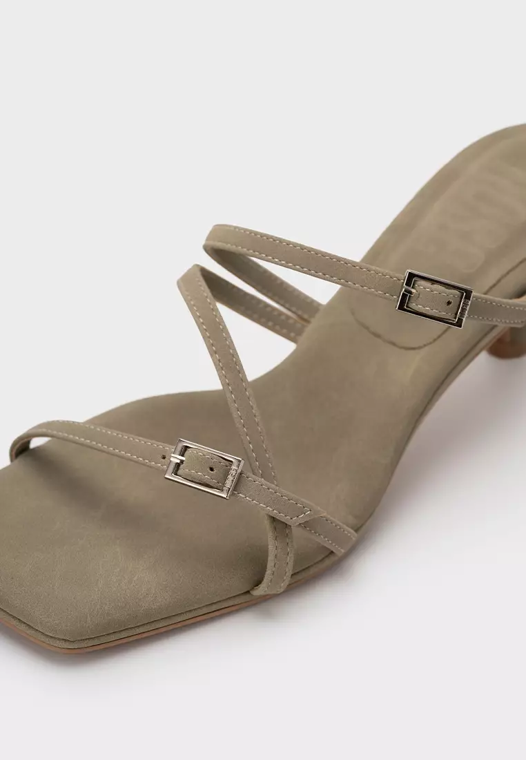 CLOUDFOAM SQUARE TOE WITH ADJUSTABLE BUCKLE STRAPPY HEEL