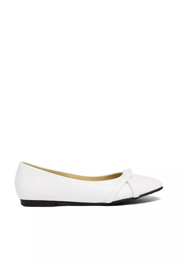 Buy Zanea Shoes Pointed Toe Ballet Flats 2024 Online | ZALORA Philippines