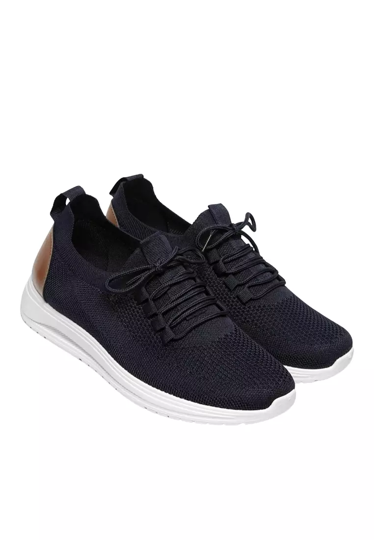 LIMITED STOCK Dr. Kevin Sepatu Sport Pria Men Sneakers Sekolah Flyknit Tali 889-068