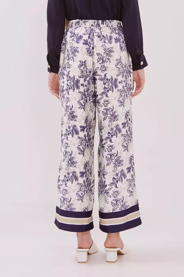 MINIMAL - Jocelyn - Celana Panjang Motif Bunga - Blue Colour Blue