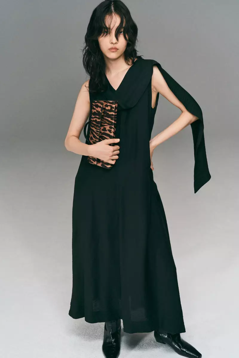 Scarf-collar dress