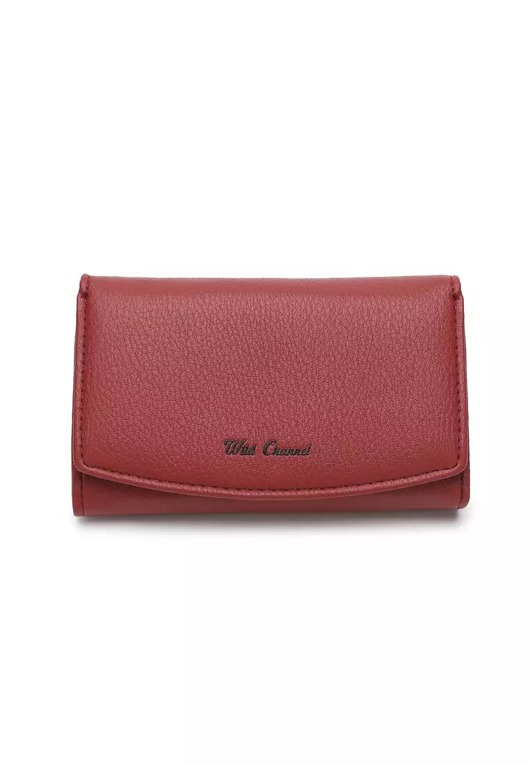 Red top wristlet purse