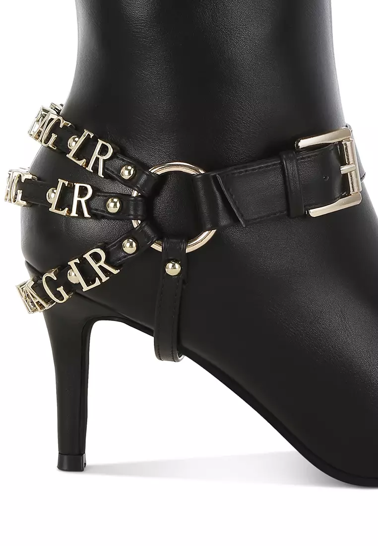 Sepatu bot stiletto detail tali kekang warna hitam