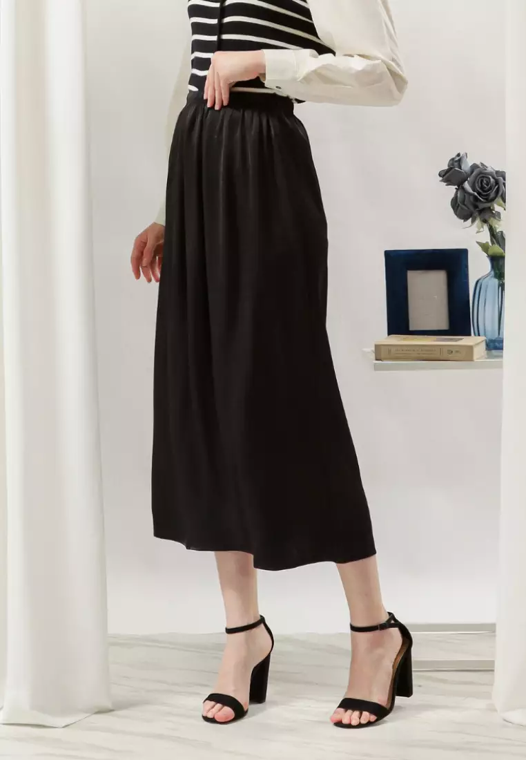 Keliy Midi Skirt in Black