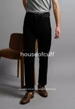 Hitam