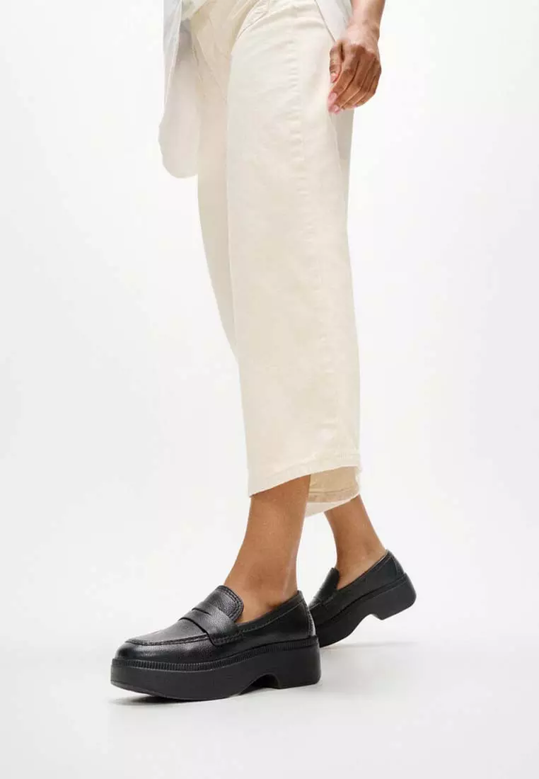 FitFlop F-Luma Stitch Tumbled-Leather Penny Loafers - Black (E3R-001)