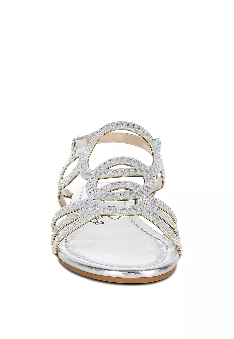 Sandal Datar Berlian Imitasi Detail Potongan Warna Perak