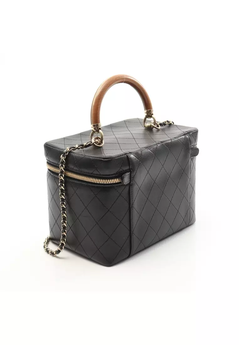Pre-Loved Chanel matelasse vanity bag chain shoulder bag lambskin black gold hardware