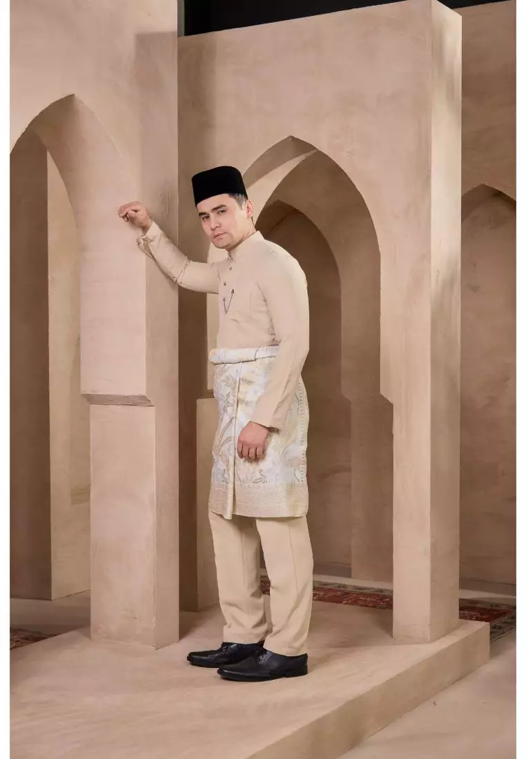 Baju Melayu Mahkota