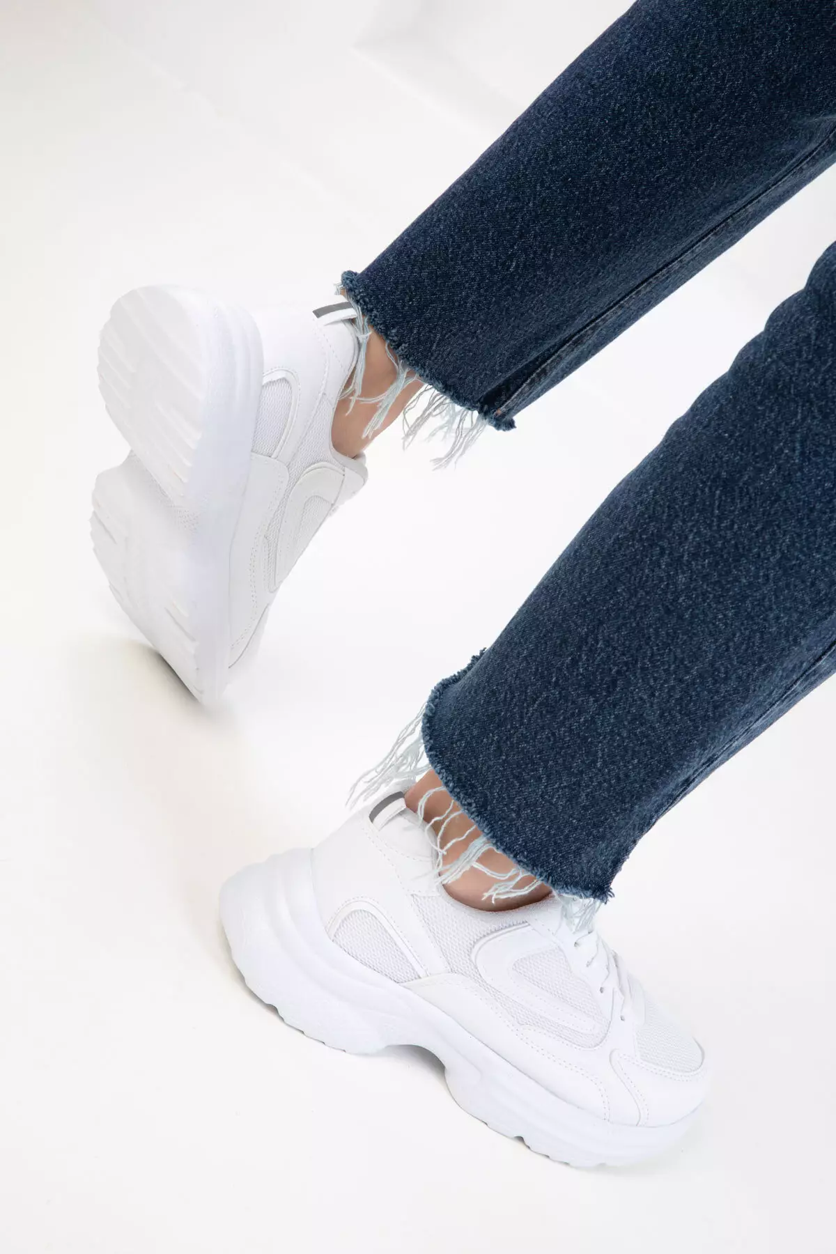 White Women's Sneaker 20413