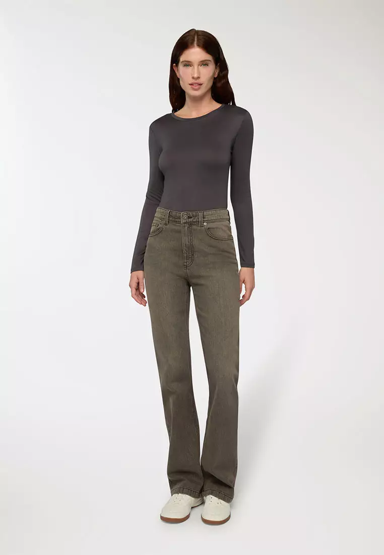 Woman Long-Sleeved T-Shirt