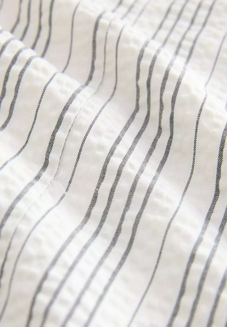 Striped Textured Waistcoat