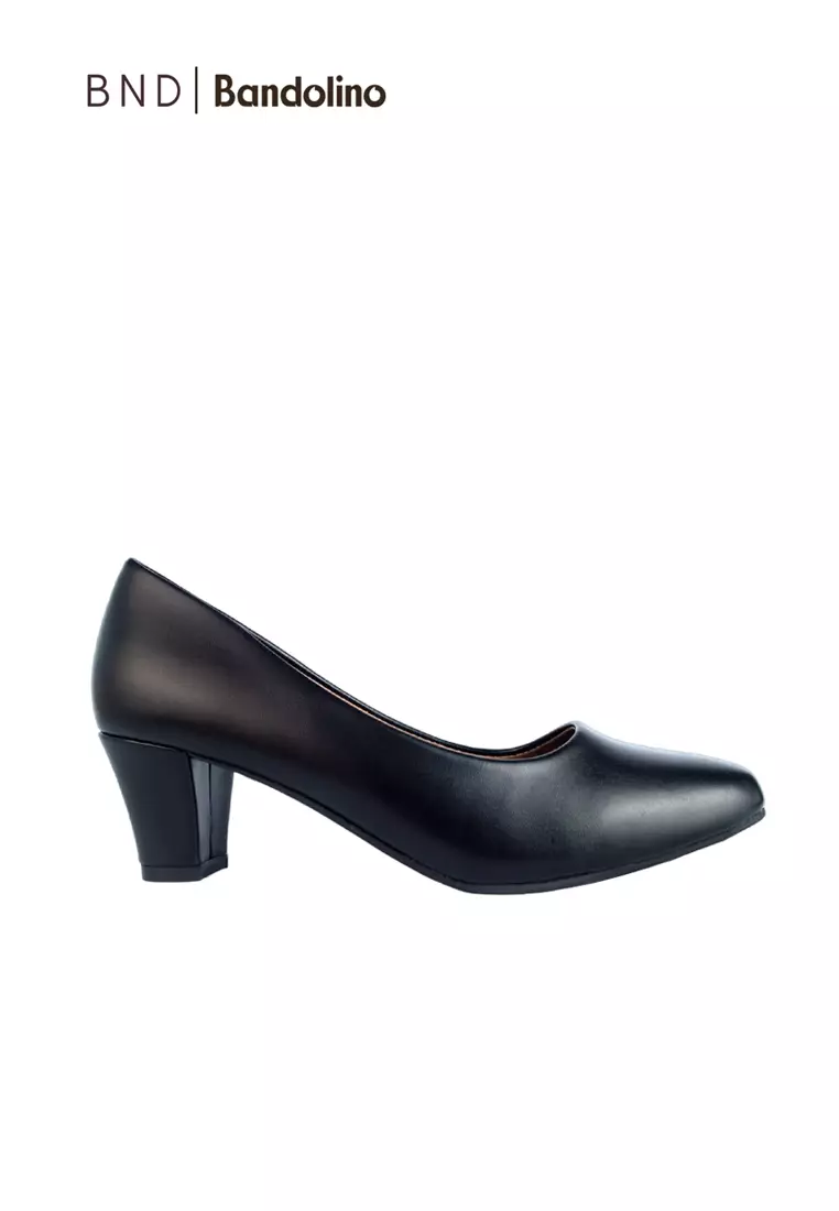 Bandolino black pumps discount