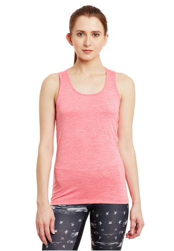 pink tank top