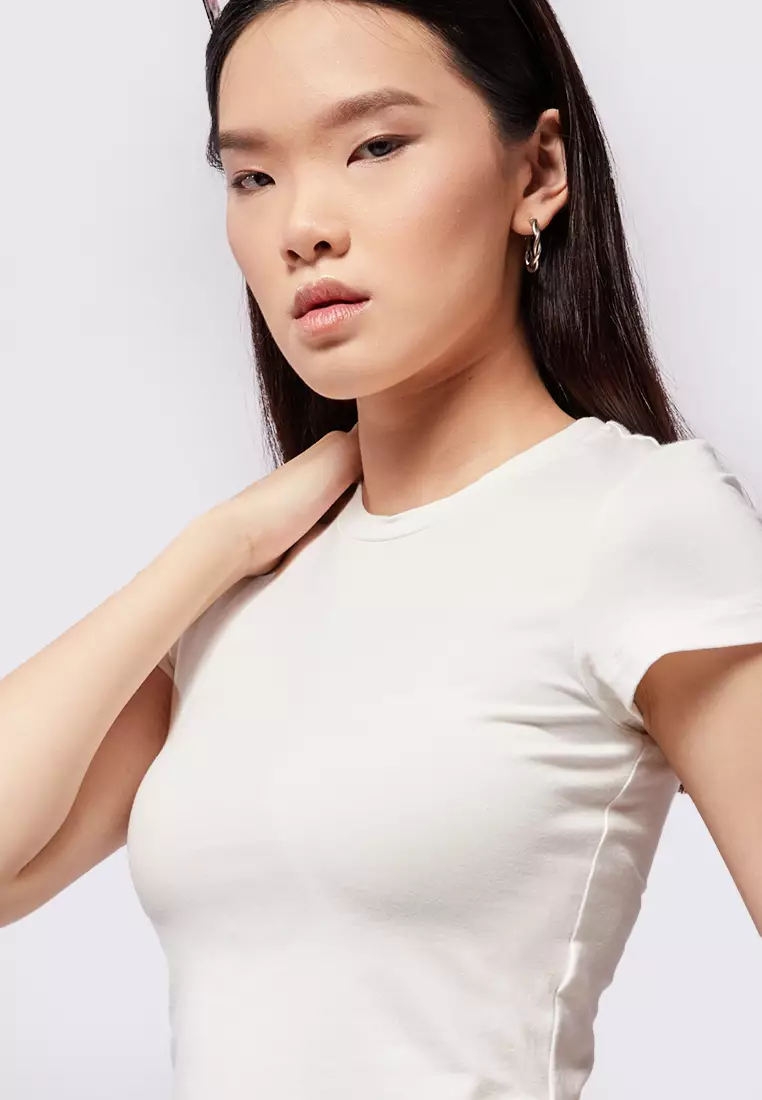 Fitted Short Sleeve Crop T-shirt