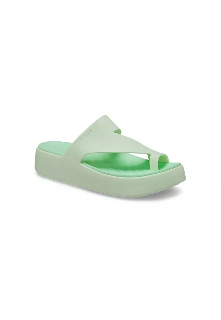 Discount on Crocs  shoes - SKU: Women's Getaway Platform Toe Loop in Jade Tint