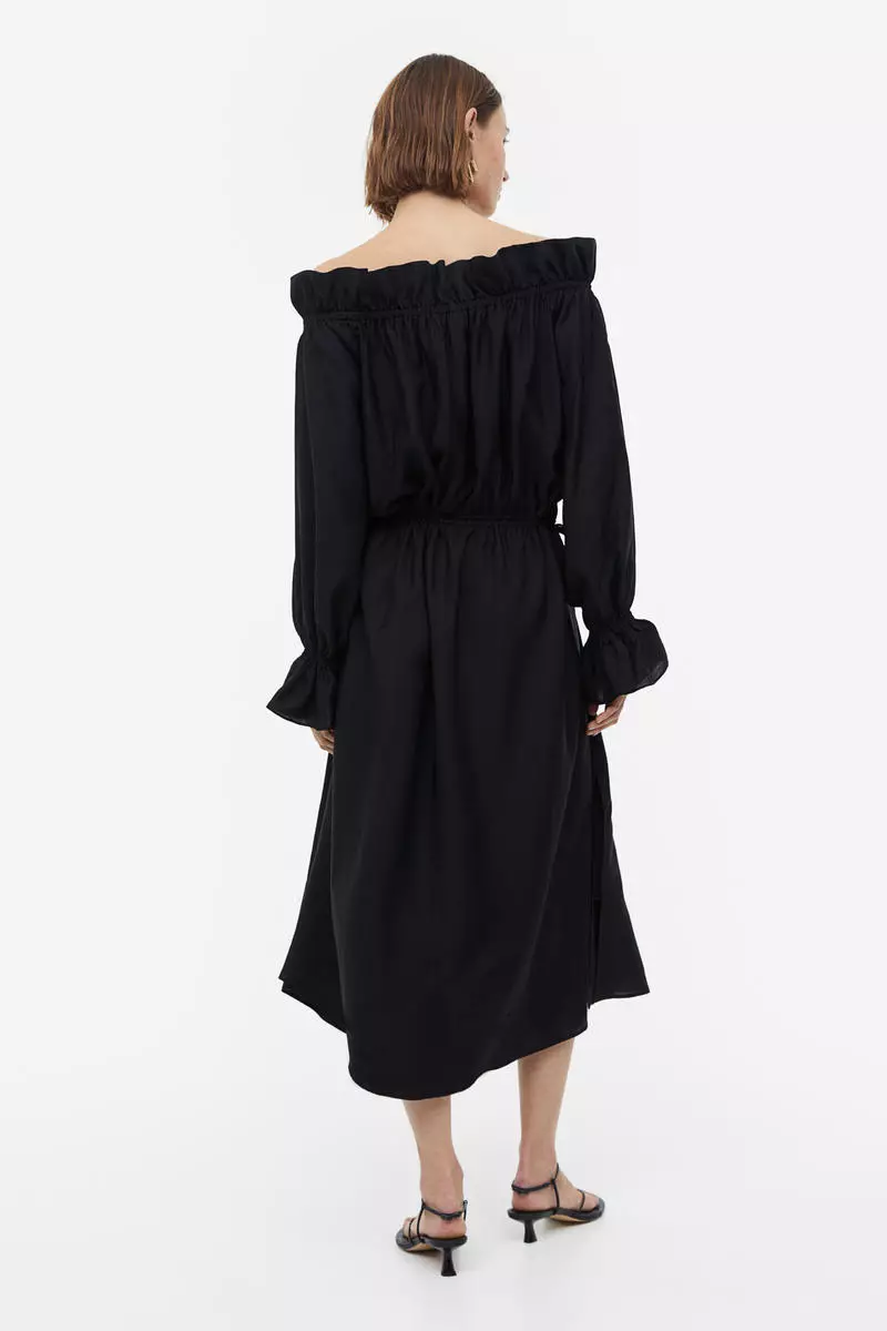 Off the on sale shoulder dress hm