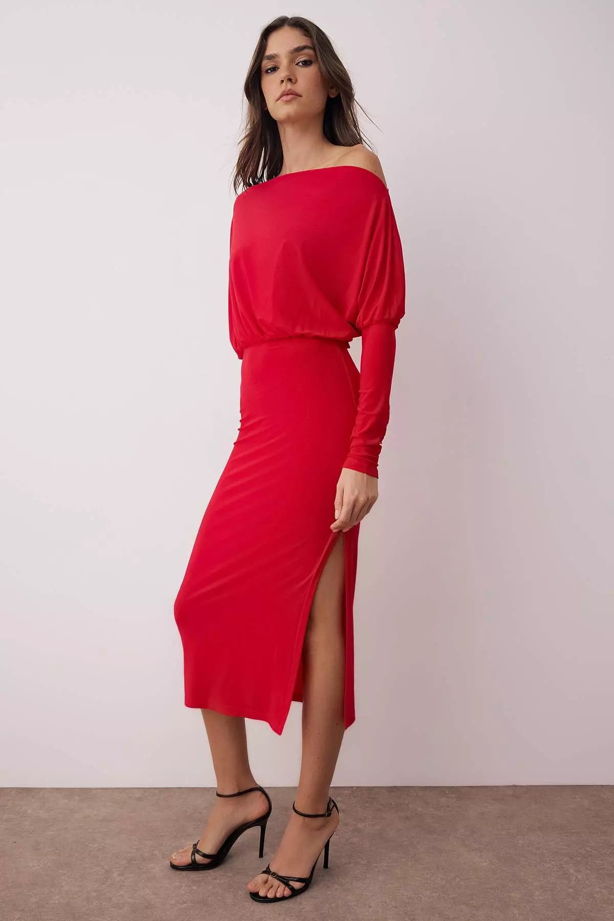Red Plain Asymmetrical Single Sleeve Waist-Fitting Flexible Midi Knit Dress Twoaw25El00110