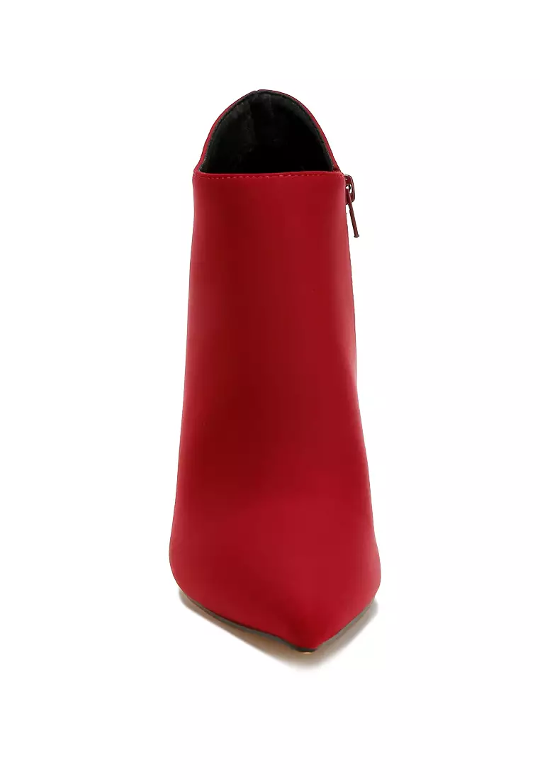 Pleather Concave Cut Ankle Boots in Burgundy