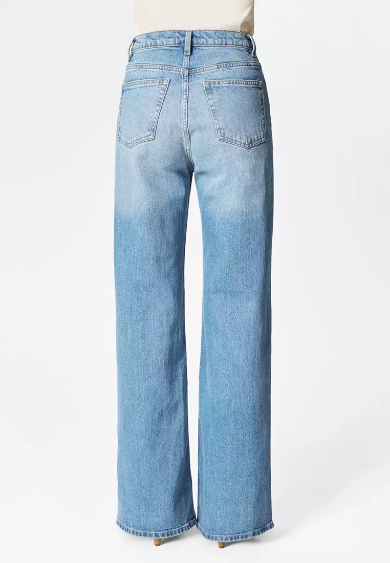 Wide-Leg Jeans