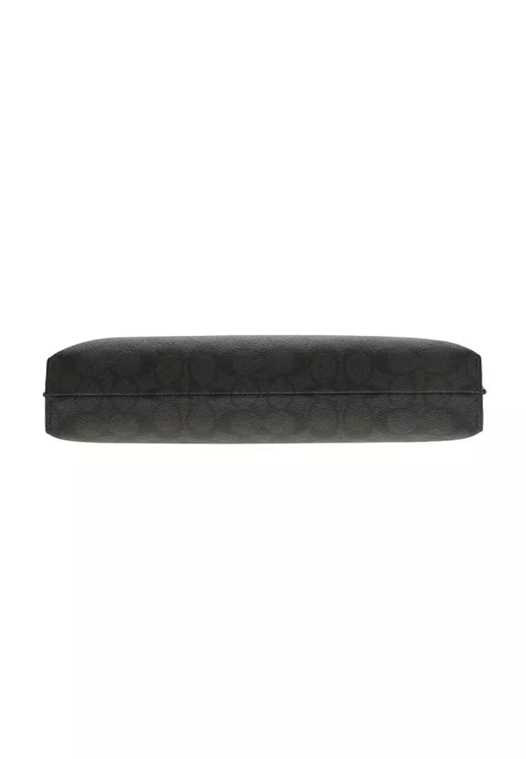 Carry All Pouch In Signature Canvas CY985