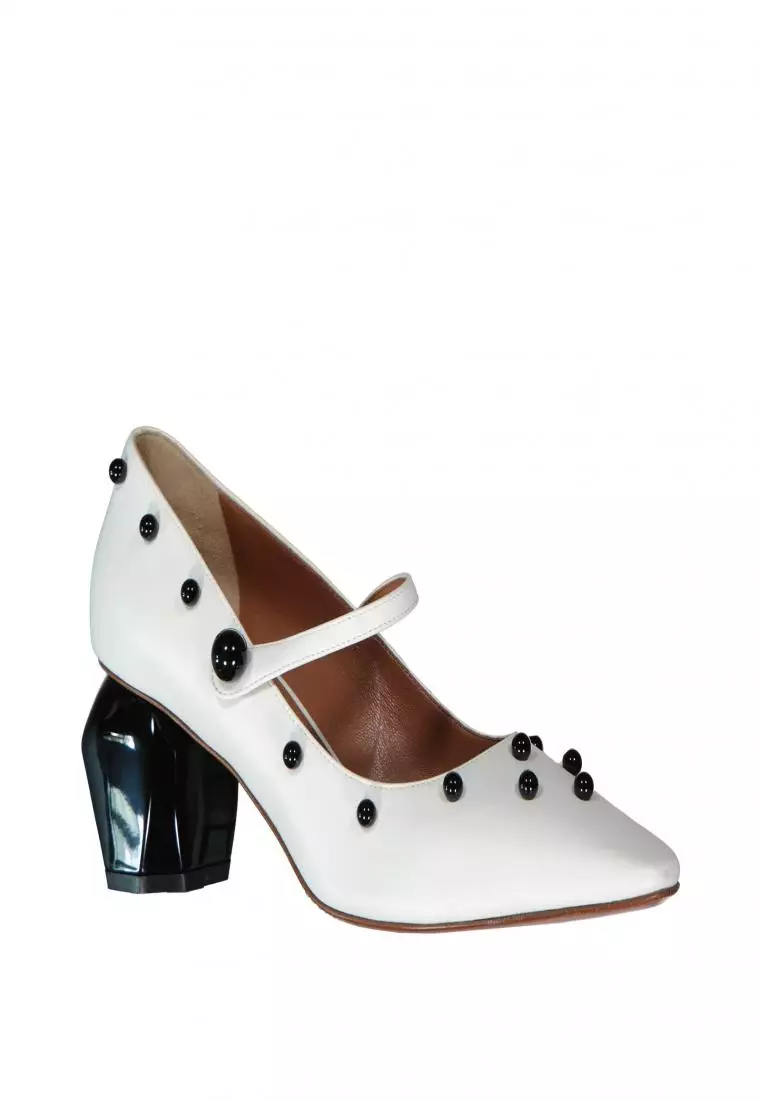 White new arrivals pumps leather