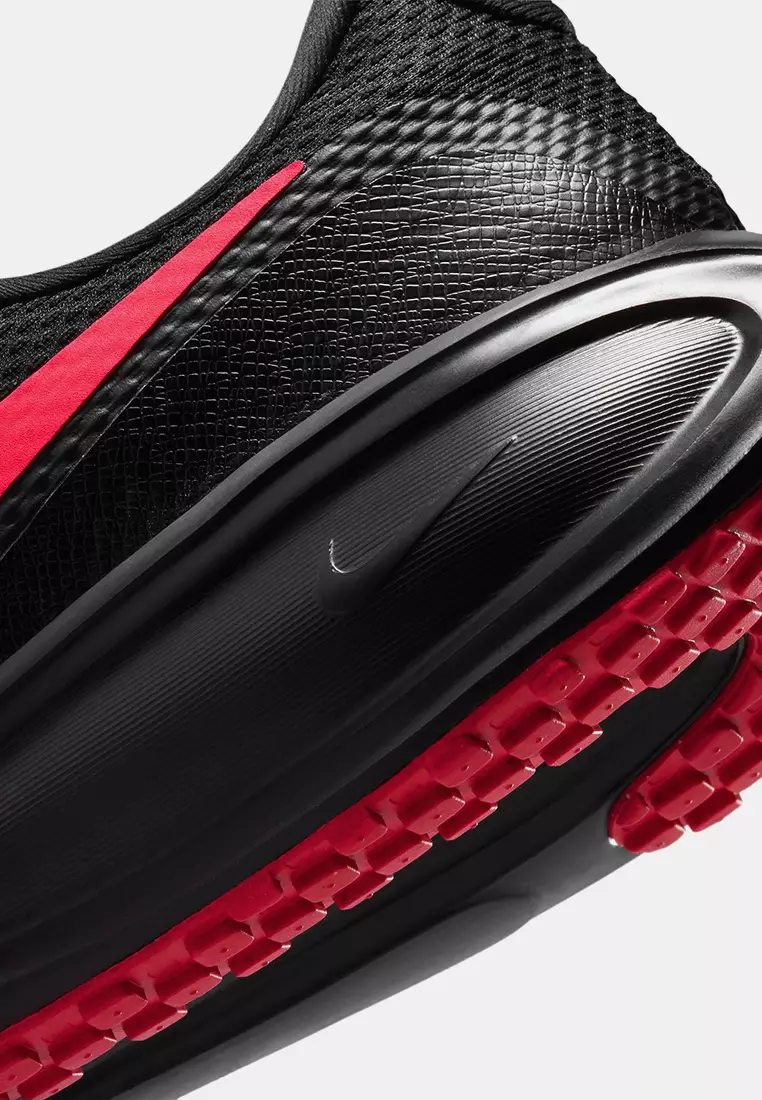 Revolution 8 Road Running Shoes