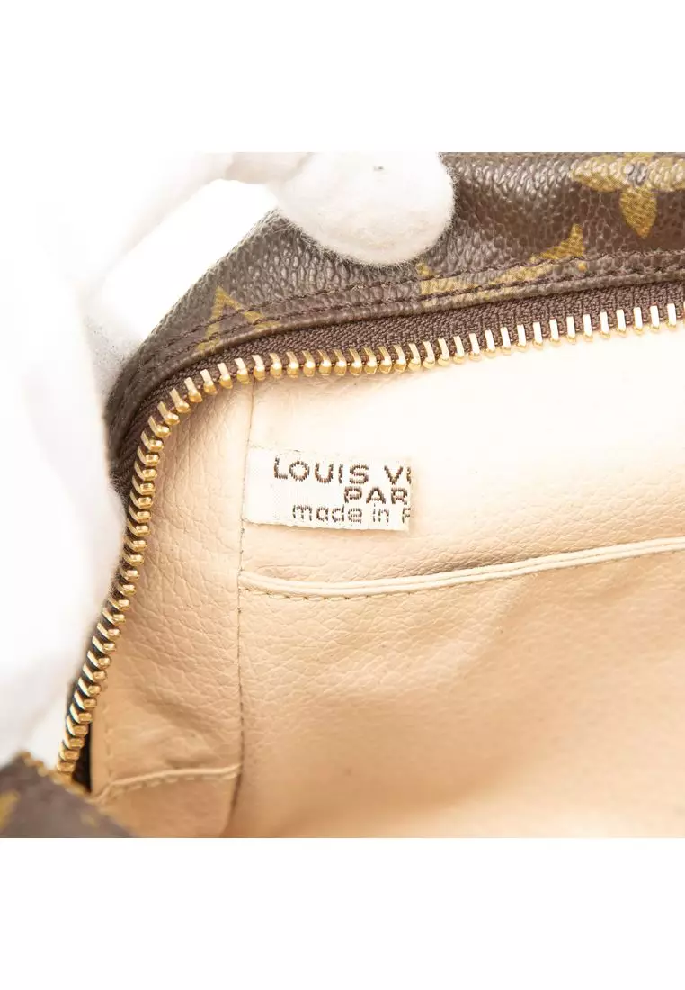 Pre-Loved Louis Vuitton Monogram Trousse Toilette 23