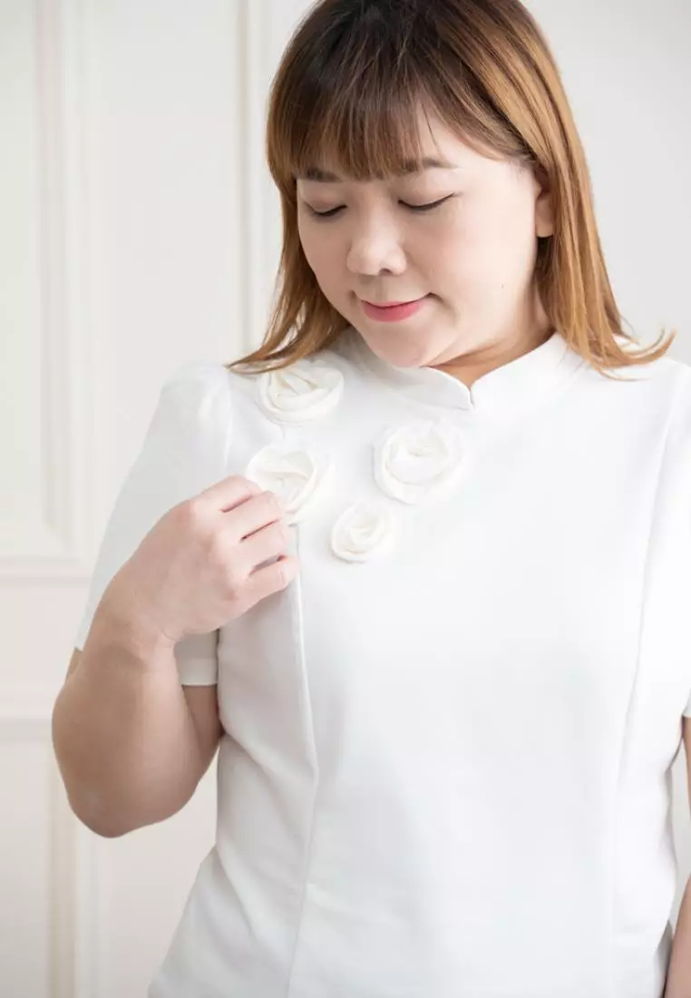 LIMITED EDITION DESIGNER POP OUT FLORAL TOP
