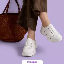PUTIH