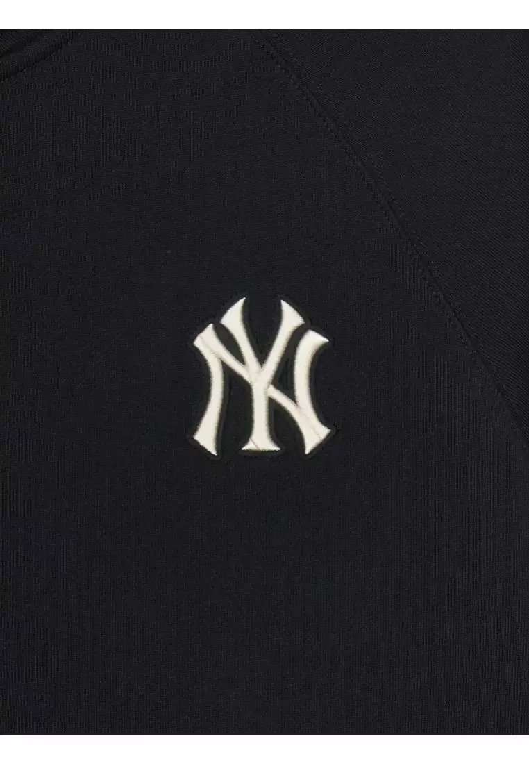 BASIC MEDIUM LOGO STAND NECK ZIP UP NEW YORK YANKEES