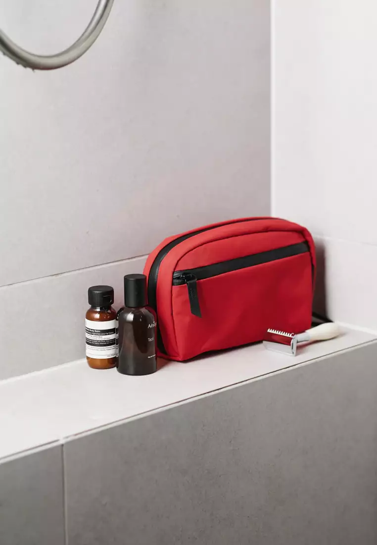 Alpaka Toiletry Bag - Red