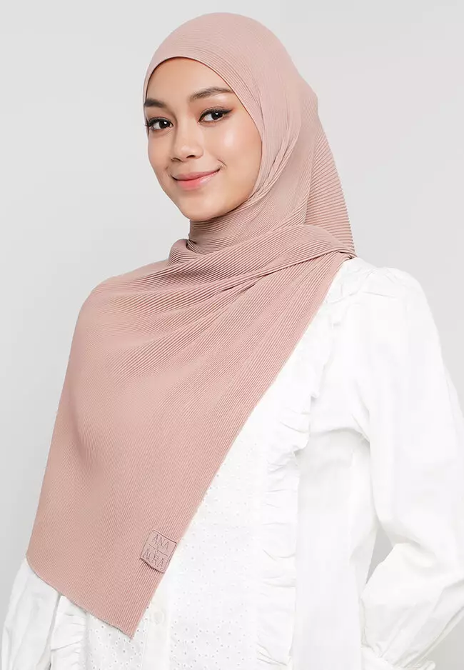 Pleated shawl hot sale