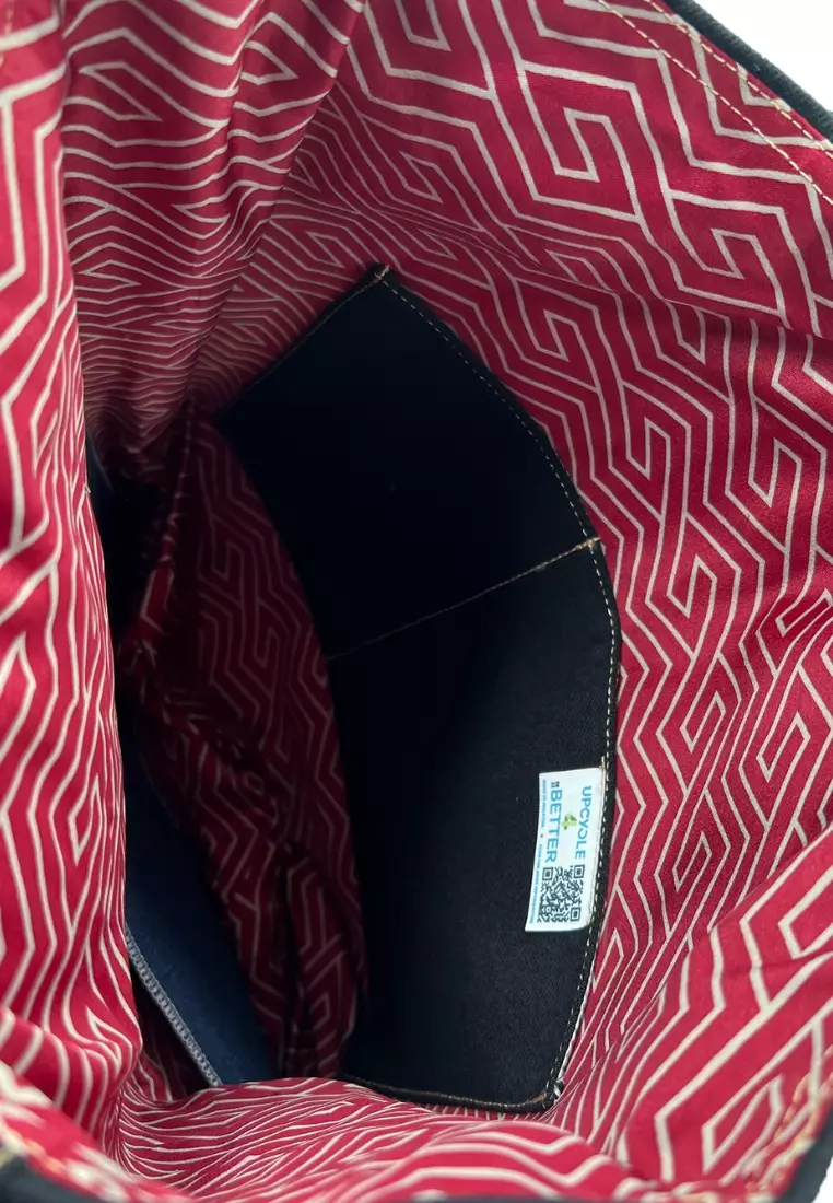 Embroidered Pocketful Tote Bag