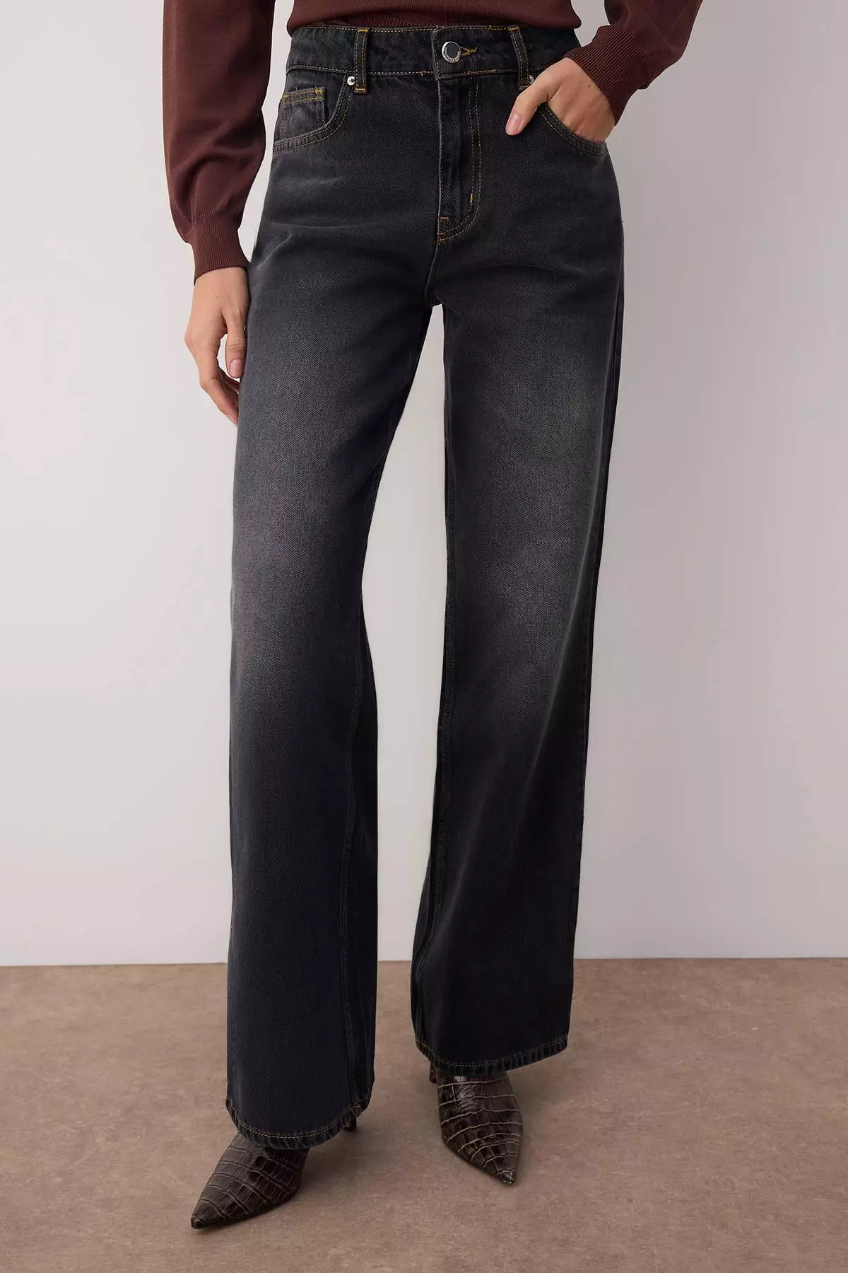 Black More Sustainable High Waist Wide Leg Jeans Twoaw26Je00077