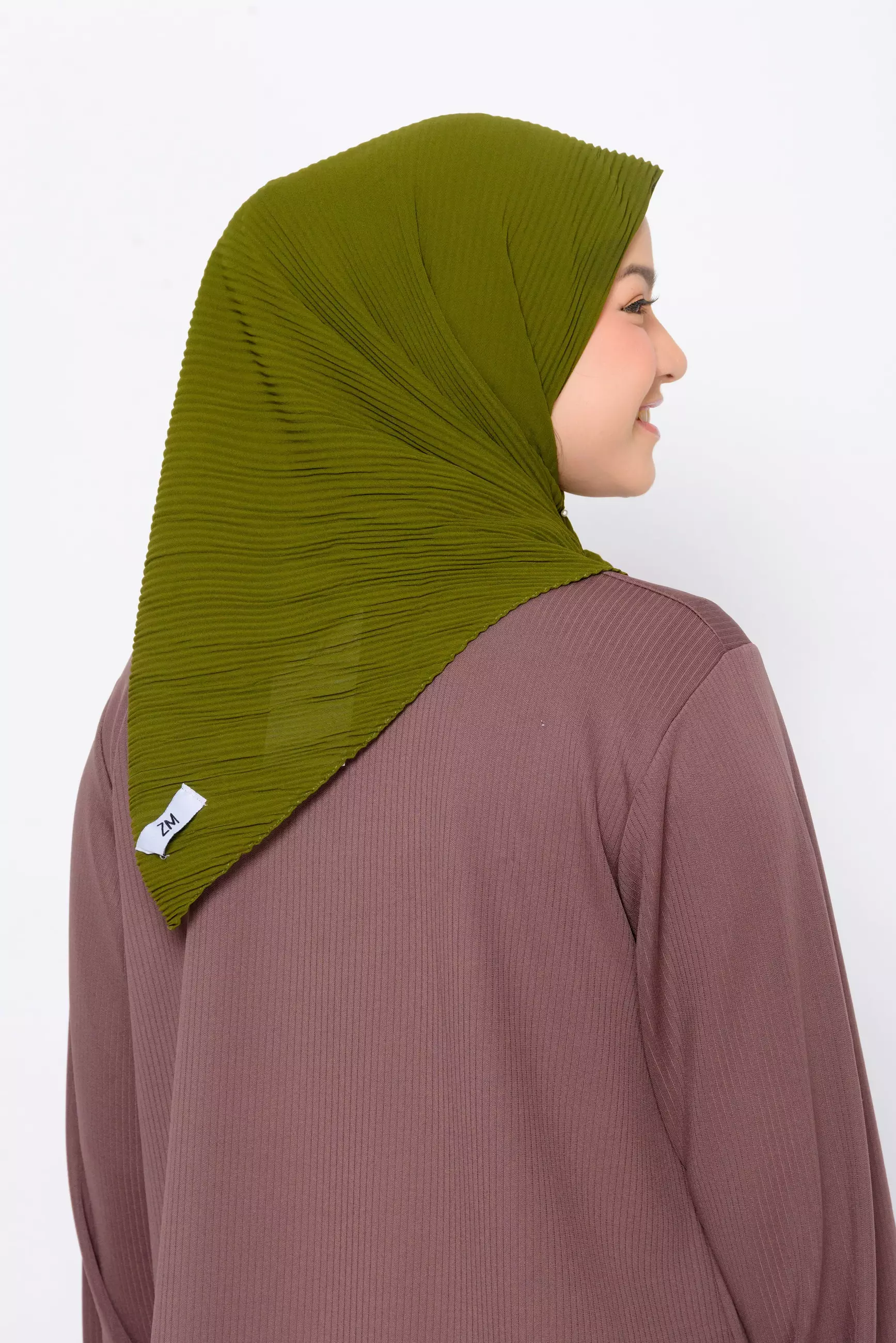 ZM Zaskia Mecca - Fanya Olive Hijab - Kerudung Segi Empat