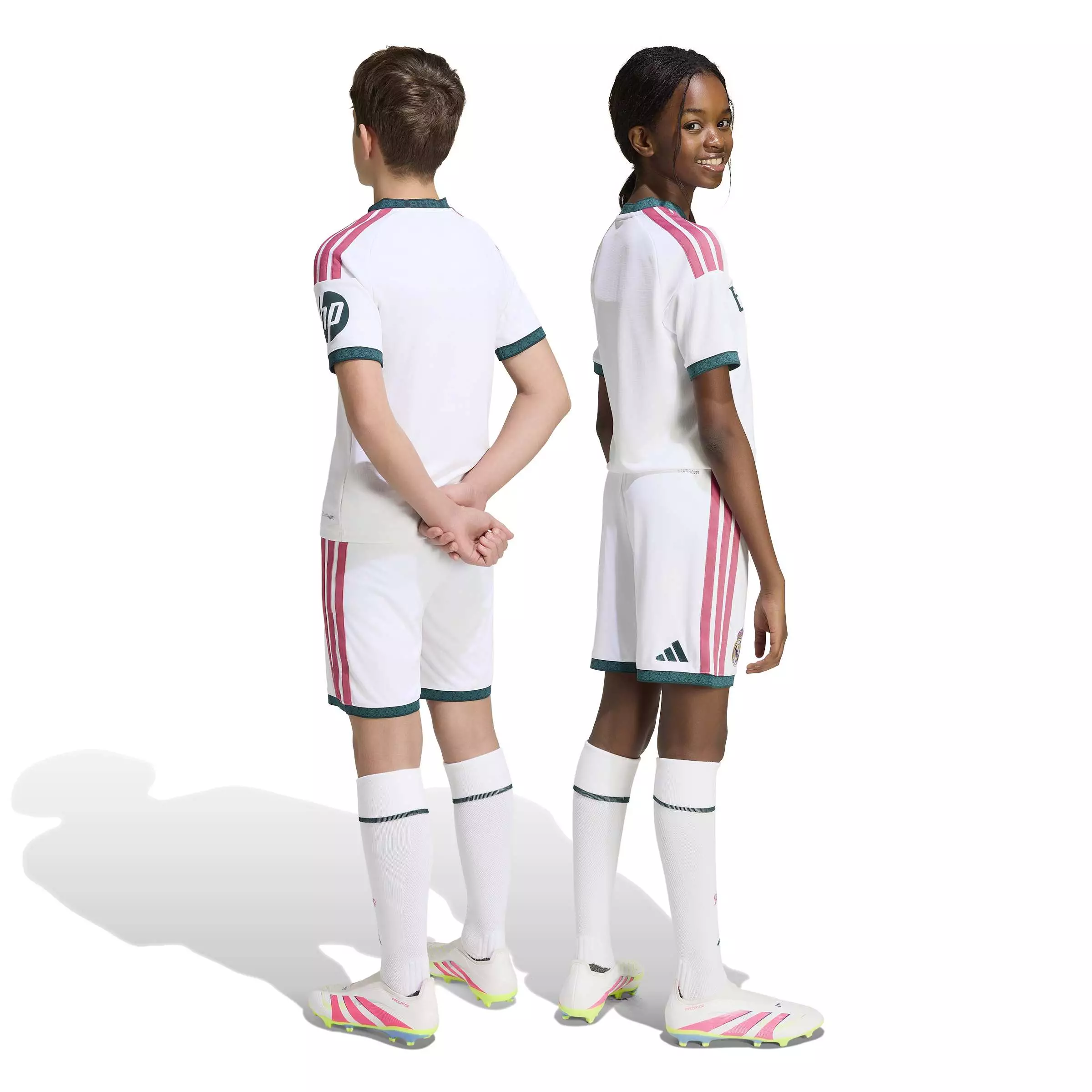 ADIDAS Real Madrid 26/27 Home Kids Shorts KC3949 - Celana Pendek Anak (Putih)