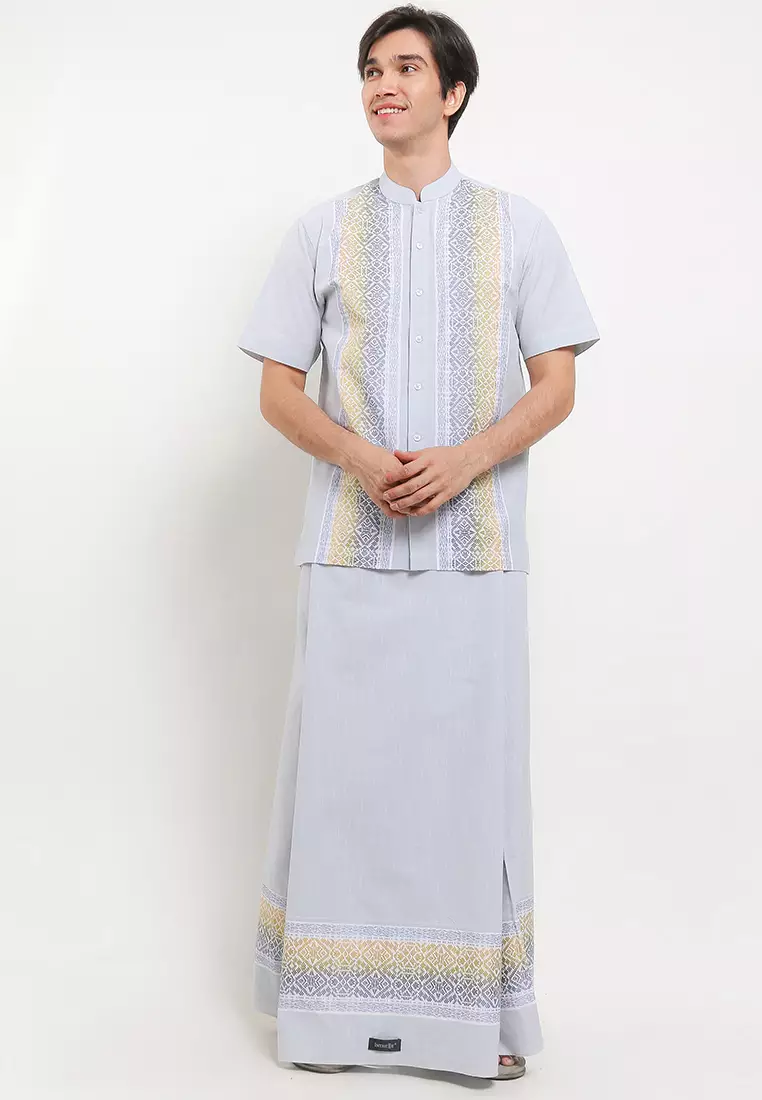 Intresse Cayman Brac Short Baju Koko