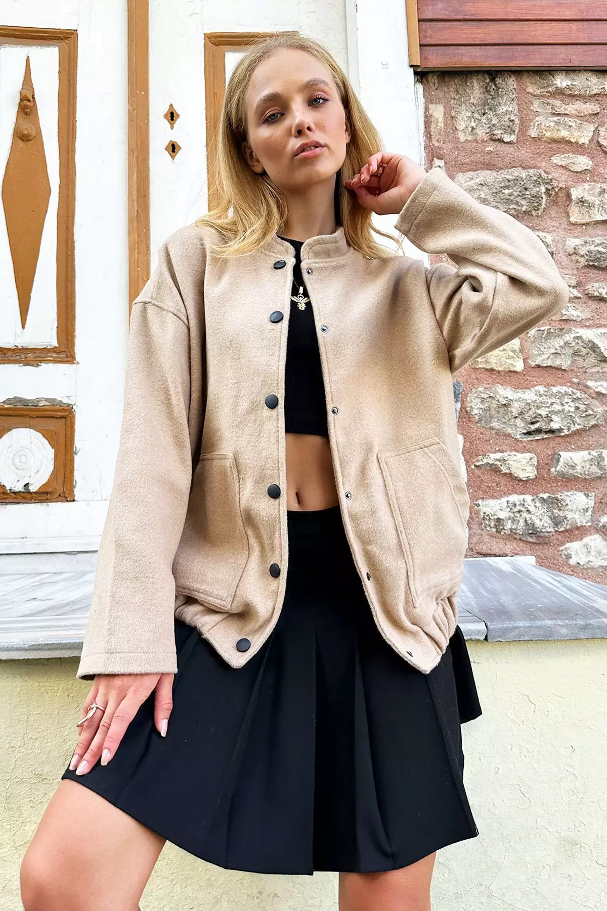 Women's Beige Double Pocket Snap Closure Cashmere Coat