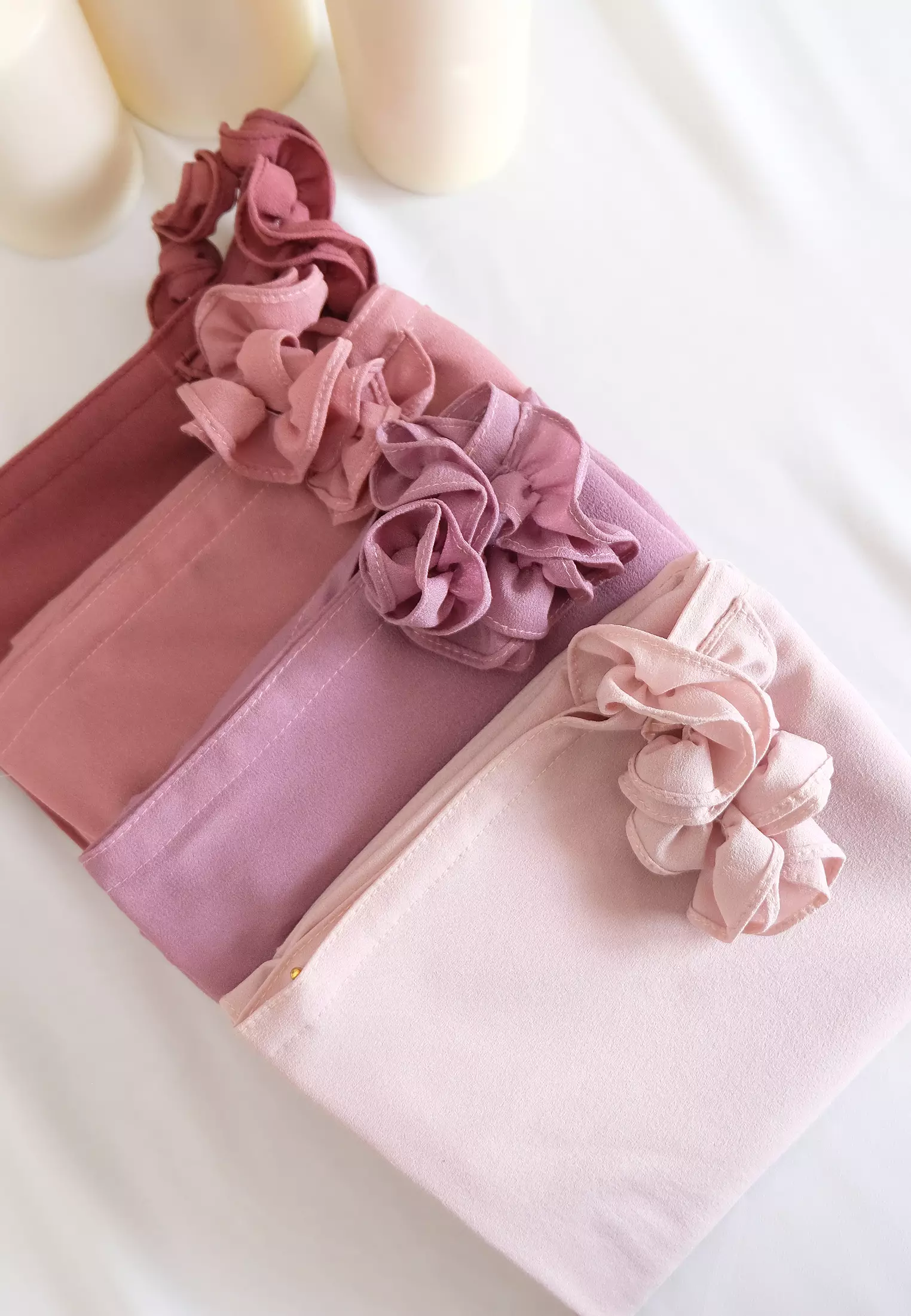 Cotton Bee - Zaylie Bergo Tali | Hijab Instan Tali Ruffle - Maroon