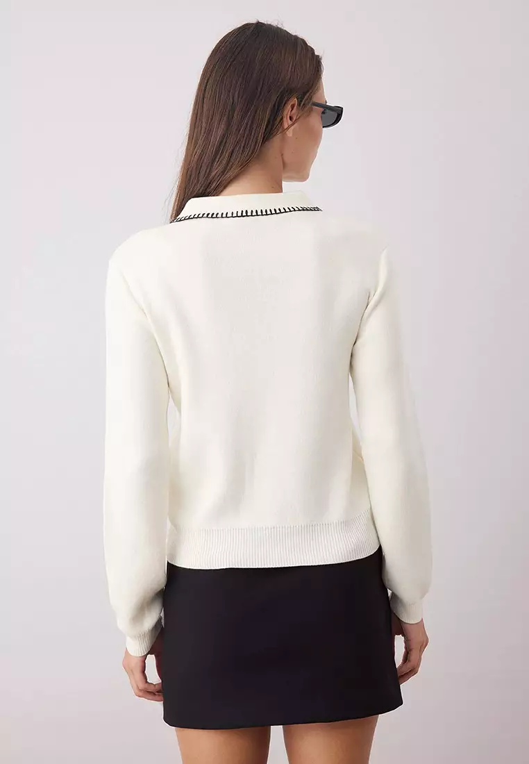 Stitch Collar Detailed Sweater