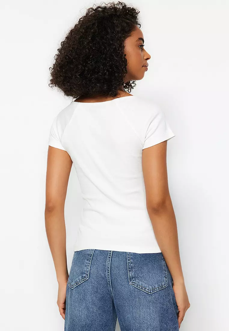 Basic V Neck Tee
