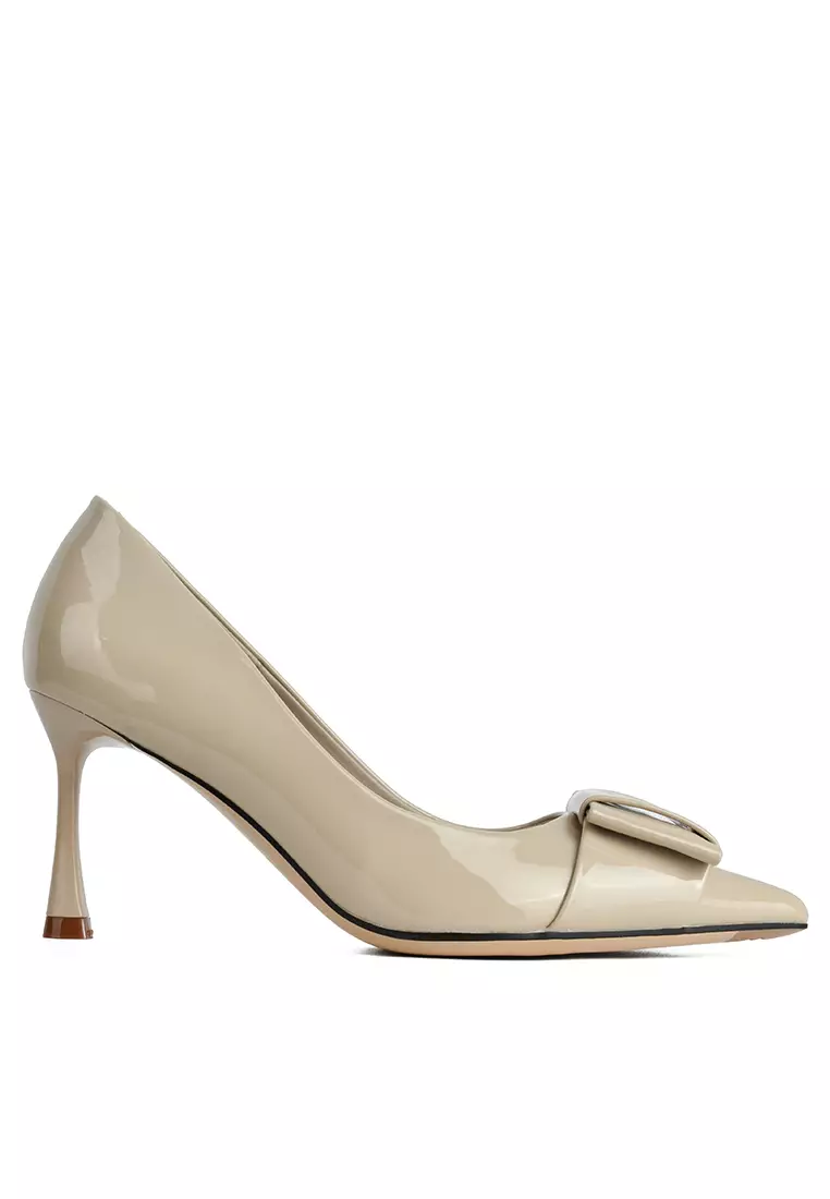 Discount on Twenty Eight Shoes  shoes - SKU: 8cm Buckle Patent Leather Pointy Pumps Xj3389-2