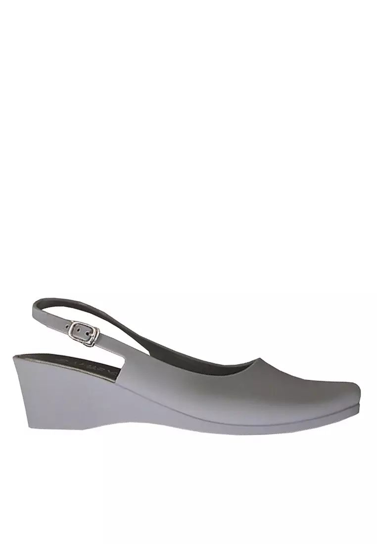 Discount on Twenty Eight Shoes  shoes - SKU: VANSA Jelly Slingback Rain and Beach Sandals VSW-R521