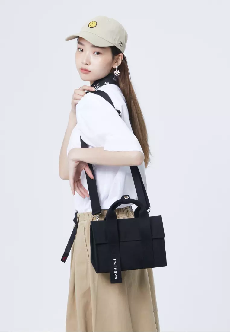 ROY NANO Canvas Crossbody Bag All Black