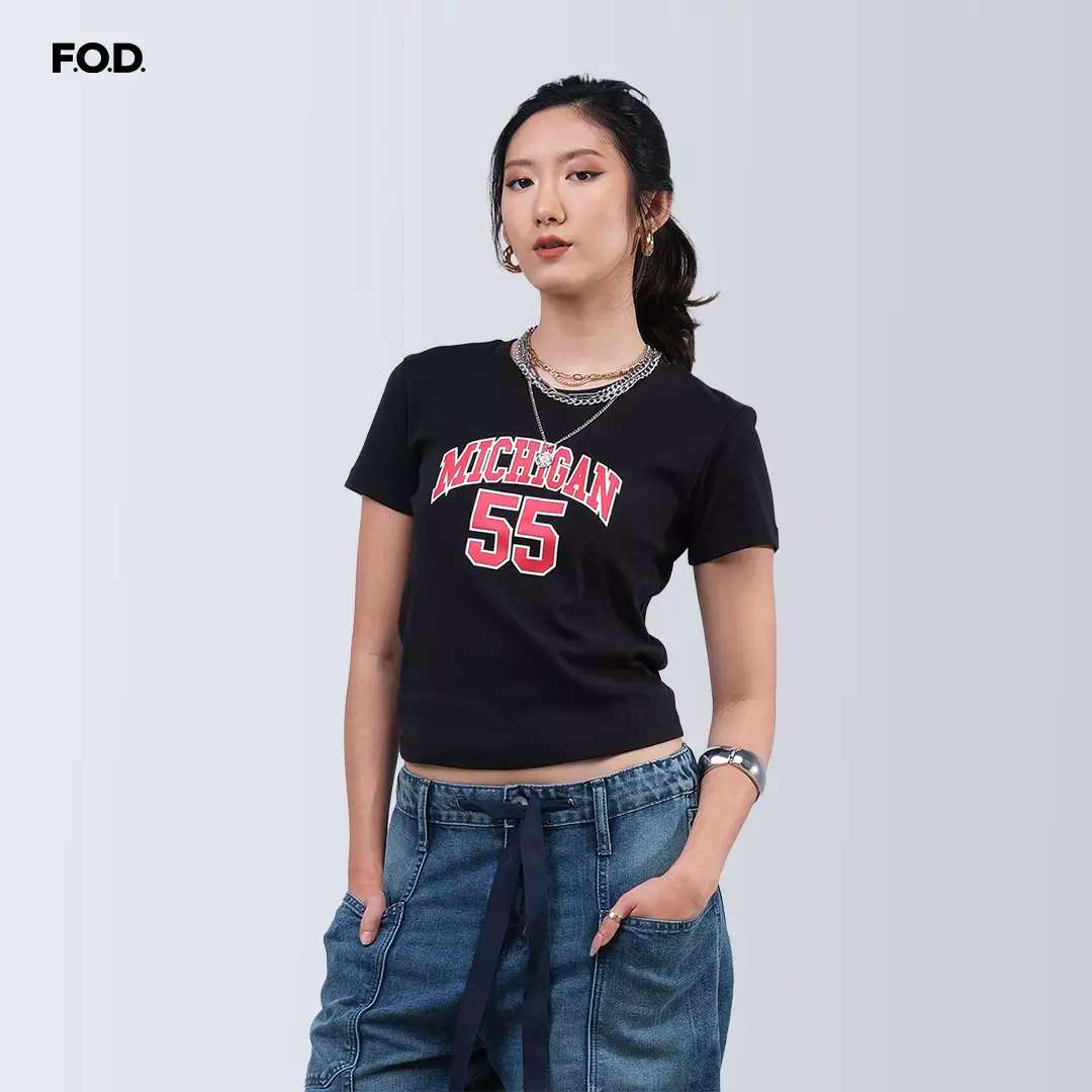 Kaos Wanita Michigan Black