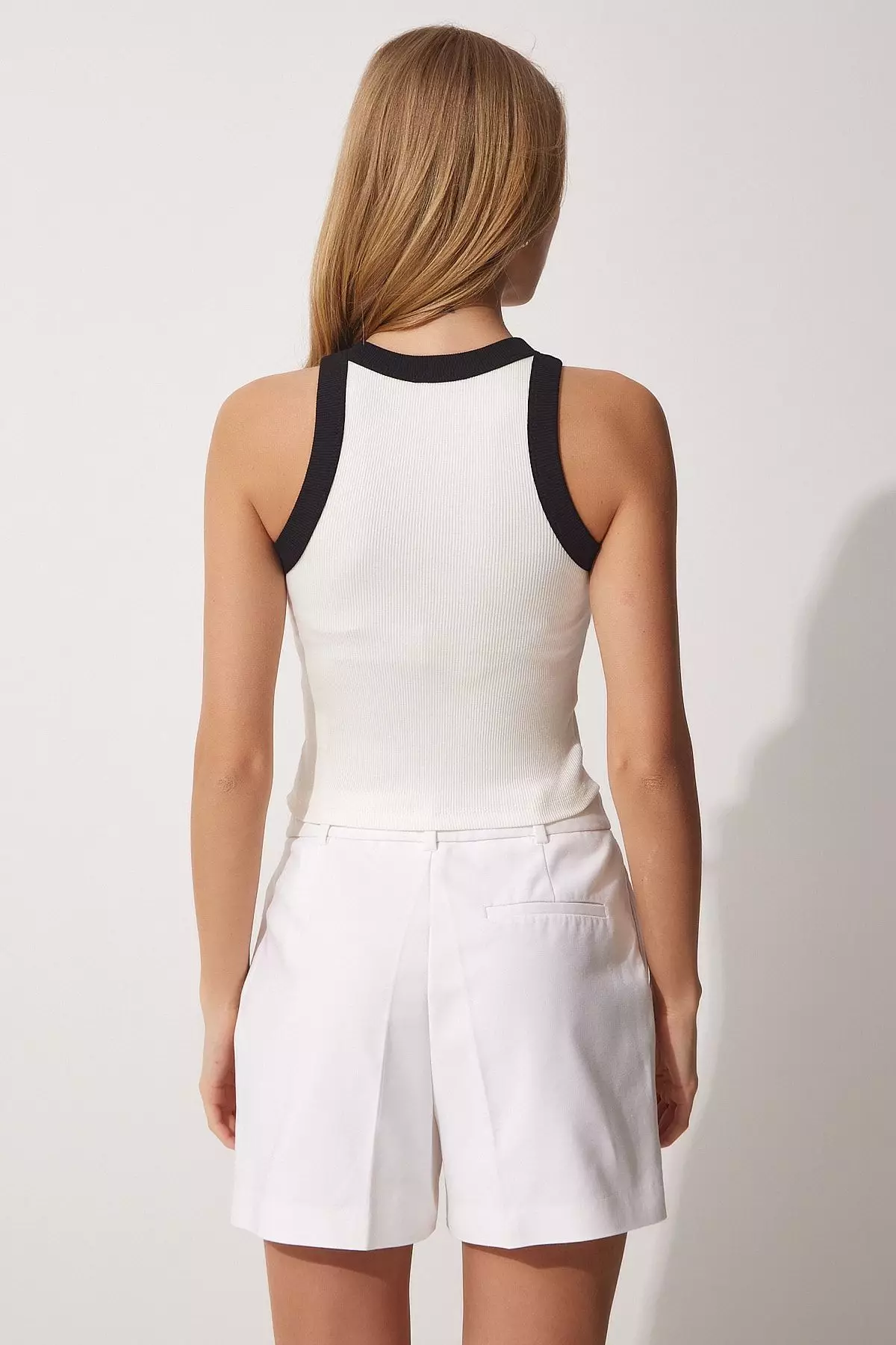 Contrast Sleeveless Top